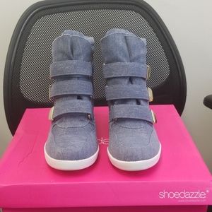 Shoedazzle wedge sneakers denim blue size 8